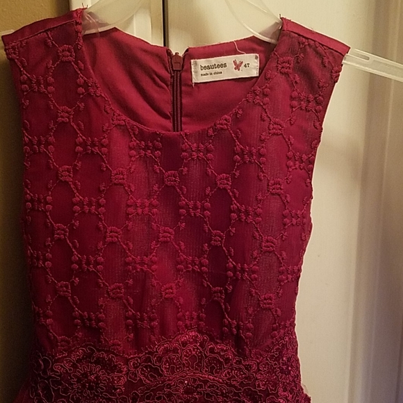 Girls dress - Picture 2 of 5